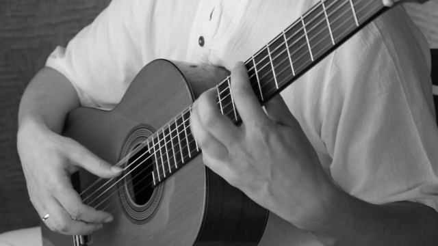 Agustín Barrios Mangoré. El Ultimo Tremolo. Dmitry Nilov смотреть онлайн