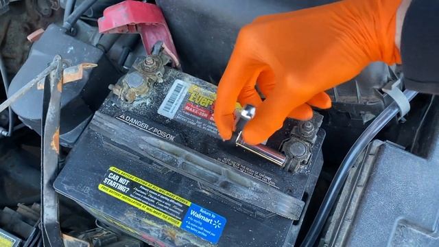 Replace Toyota Camry battery (1997-2008) - DIY смотреть онлайн