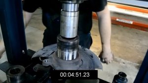 Замена ступичного подшипника Renault Logan за 10 минут