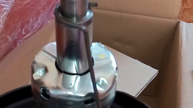 Вот такие амортизаторы KYB для Ае101 назад выпускает Малайзия.Оригинал смотреть онлайн