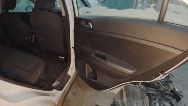 KIA Sportage | Лот №4387 | TOTAL01 смотреть онлайн