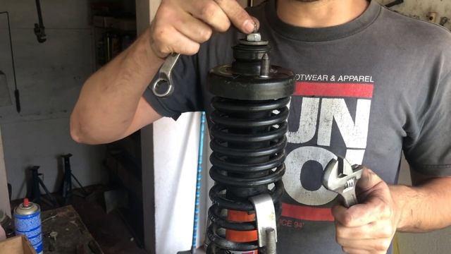 COMO DESMONTAR SUSPENSÃO DO CIVIC (Mola/Amortecedor) - Honda Civic 92 a 2000 смотреть онлайн