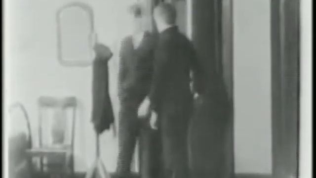 Studio 13 with Tom Brennan 52b смотреть онлайн