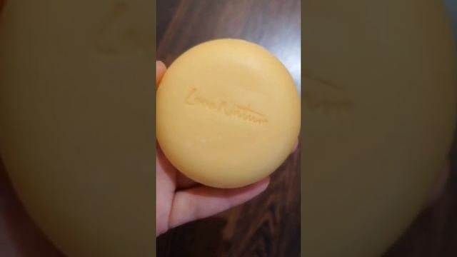 Твёрдый шампунь с авокадо и ромашкой / 39530