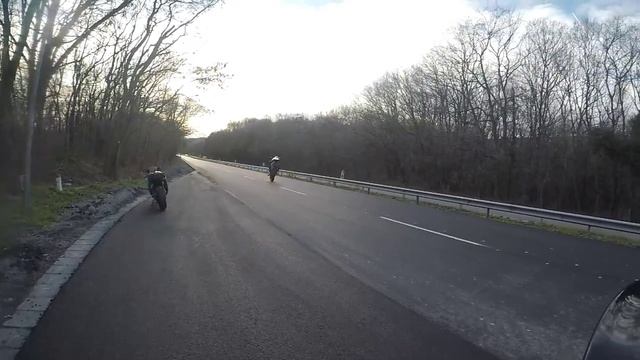 GSXR 1000 K2 wheelie 2,3,4th gear смотреть онлайн