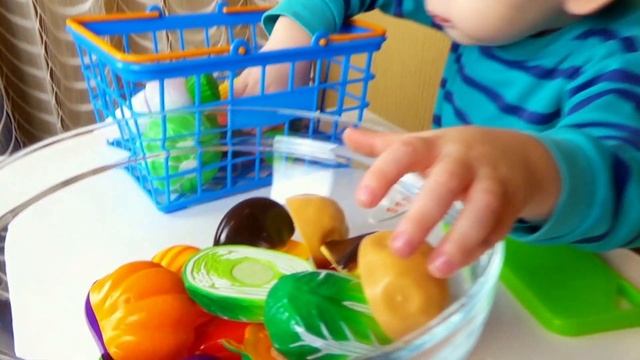 Овощи на липучке играем и учим названия овощей с Егором смотреть онлайн