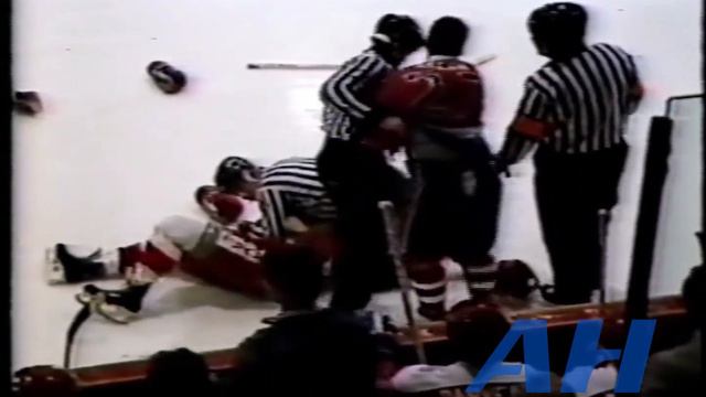 QMJHL Apr. 17, 1987 Daniel Larin,LAV v Ronnie Stern,LGL Laval Titan Longueuil Chevaliers смотреть онлайн