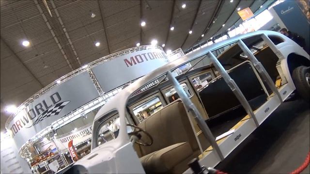 1941er Packard Super 8 - Eight-Door Airport Limousine - Retro Classics 2018 - Stuttgart смотреть онлайн