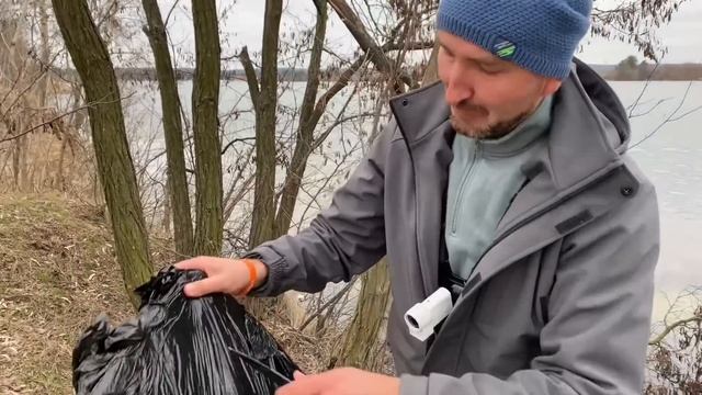 Расчистила лёд, ловлю на МАТЧЕВУЮ СНАСТЬ! Весенняя рыбалка 2023 смотреть онлайн