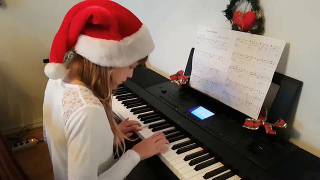 Carol of the Bells Piano смотреть онлайн