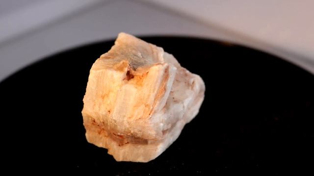 Gem and Mineral Hunt the Search for Selenite смотреть онлайн