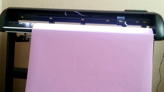 Супер звуки плоттера в момент резки наклеек ♫ смотреть онлайн