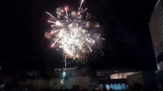 АРМЕЙСКИЙ ФОРУМ 2019 .ДЕНЬ РОЖДЕНИЯ ВЛАДИВОСТОКА.И ПРАЗДНИЧНЫЙ САЛЮТ. смотреть онлайн
