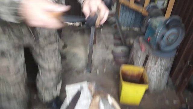 длина клинка 95мм, ширина 22мм, толщина 5мм. вес ножа 108 грамм, ножны 41 грамм смотреть онлайн