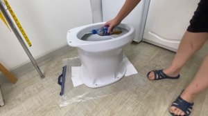 Как правильно установить дачный унитаз. Уличный туалет своими руками.