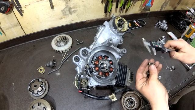 Honda dio сборка болты-гайки. Сборка двигателя Скутер Honda DIO. Ремонт Мотора AF18 хонда дио 27 ре смотреть онлайн