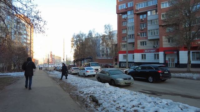В Самаре эвакуаторы «расчистили» улицу 22 Партсъезда для открытия движения по новой дороге смотреть онлайн