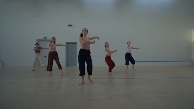Feel the Love on the brain .. see the Music... touch the sound | by Olga Fender | juzz modern dance смотреть онлайн