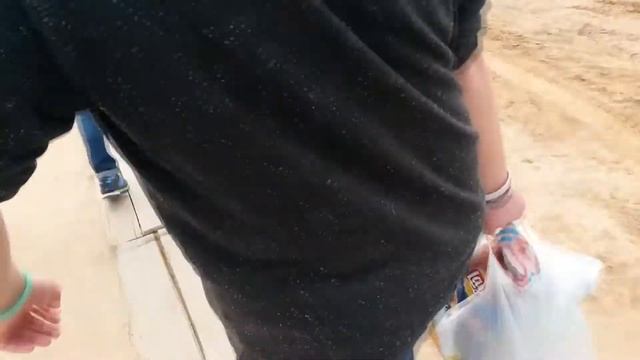 Как снималось: "Подарил брату 10 литров газировки." [U] смотреть онлайн