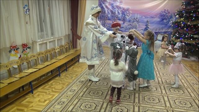Танец снежинок. С султанчиками. смотреть онлайн