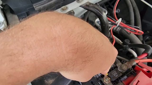 This Is How I Charge My Electric Stihl Power Tools On The Road. [wiring An Inverter]