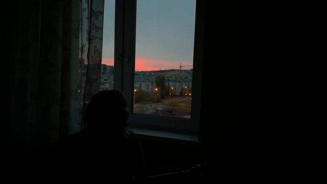 мимо вселенной - подоконник смотреть онлайн