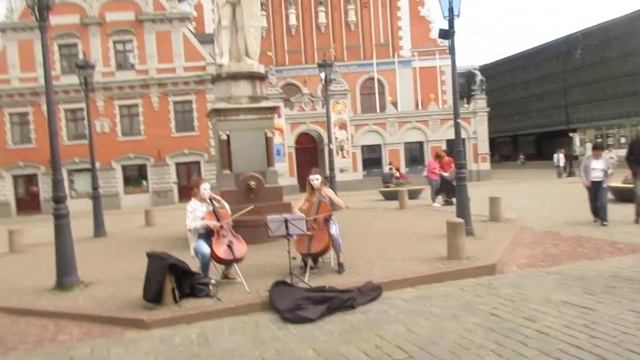 скрипачки на Ратушной площади Рига Латвия 9 6 2017 смотреть онлайн