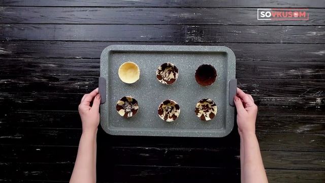 Двухцветные шоколадные чашки с начинками - Рецепты от Со Вкусом смотреть онлайн