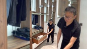 Удобная, функциональная, вместительная П образная гардеробная.