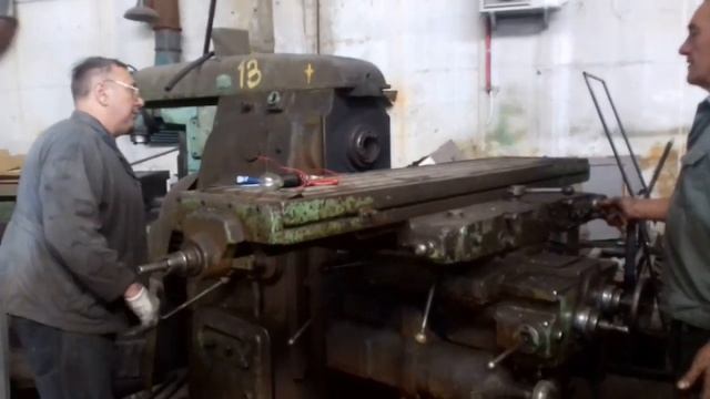 продам станок горизонтально-фрезерный 6М83 ,тел.0976109661 Роман,г.Львов смотреть онлайн