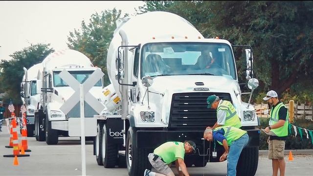 2017 Cemex Sac/Reno/Central Valley - Safety Rodeo Winner смотреть онлайн
