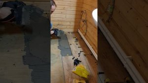 укладка плитки на фанеру в частном доме,эксперимент часть 2