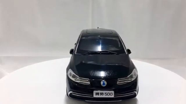 1:18 Scale 2018 Denza 500 Diecast Car Model In Black смотреть онлайн