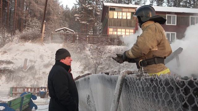 В Усть-Куте в вечернее и ночное время сгорело два дома, есть пострадавшие смотреть онлайн