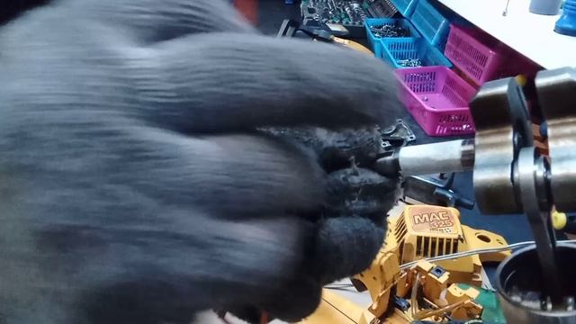 Бензопила McCulloch 325. Ремонт. Замена ЦПГ, сальников и так далее смотреть онлайн