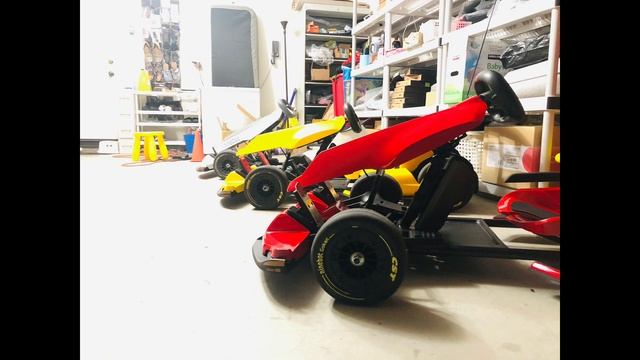 Ninebot Gokart Pro Ferrari Edition? смотреть онлайн