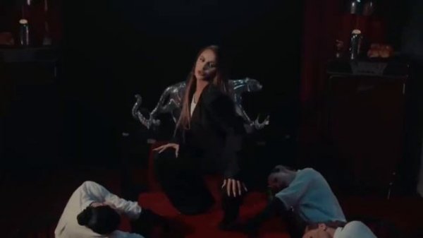 Аннa Асти-Царица!¡!