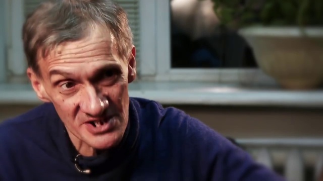 Как ЗОМБИРУЕТ и ИМЕЕТ людей, КУЧКА нелюдей (ч-1)! смотреть онлайн