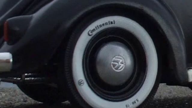 Volkswagen Beetle 1200 Classic 1:18 смотреть онлайн