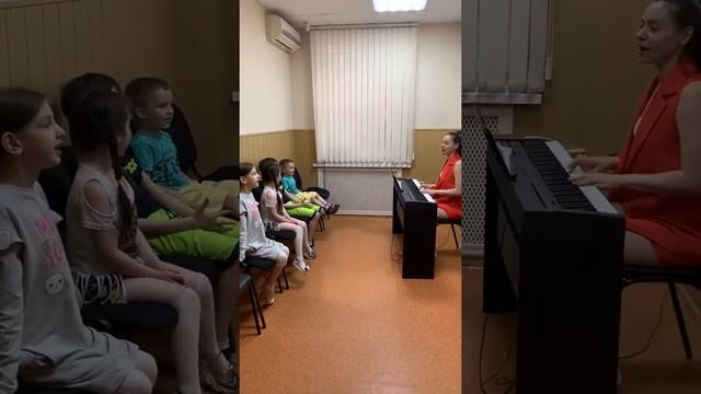 «Полезные распевки!» смотреть онлайн