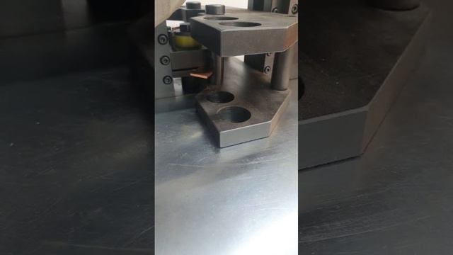 Изгиб медной шины 4х40 по горизонтали смотреть онлайн