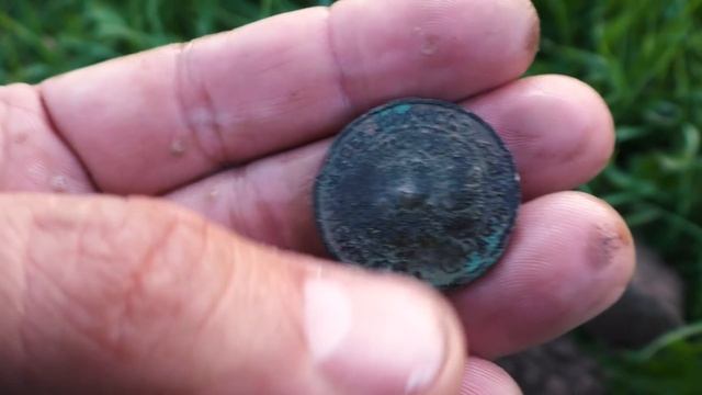 КОПАЕМ ВОЕННЫЙ ЛАГЕРЬ, 2 ЧАС И КУЧА НАХОДОК. смотреть онлайн