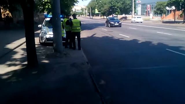 Кривой Рог Полиция на проспекте Мира. смотреть онлайн