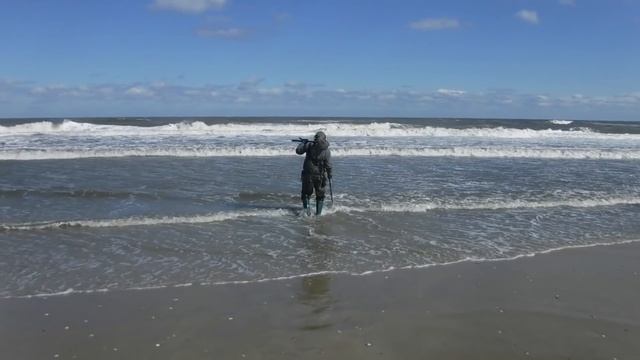 Deus II Hits The Beach!