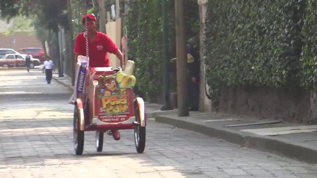 Mexico City. Hurdy-gurdy Coca-cola.mp4 смотреть онлайн