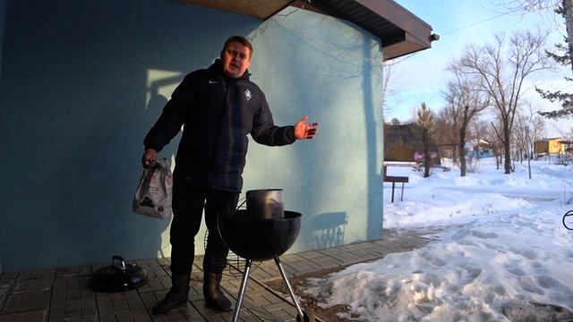 ФОРЕЛЬ копченая на кедровой дощечке в гриле WEBER. смотреть онлайн