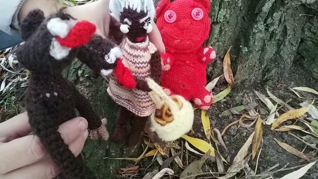 ДОБРЫЙ СИРЕНОГОЛОВЫЙ ПОЙМАЛ ВЯЗАННОГО МЕДВЕДЯ ВАЛЕРУ В РЕАЛЬНОЙ ЖИЗНИ! смотреть онлайн