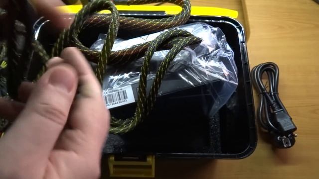 Блок питания RAIDMAX Cobra 1200 Вт для майнинга (распаковка) смотреть онлайн