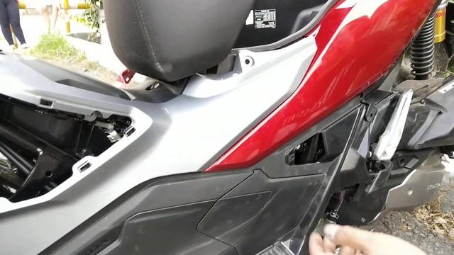 TUTORIAL CARA BUKA BODY HONDA ADV 150 (PART II BONGKAR) MODIFIKASI смотреть онлайн
