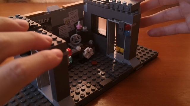 LEGO Офис из фнафа 1 смотреть онлайн